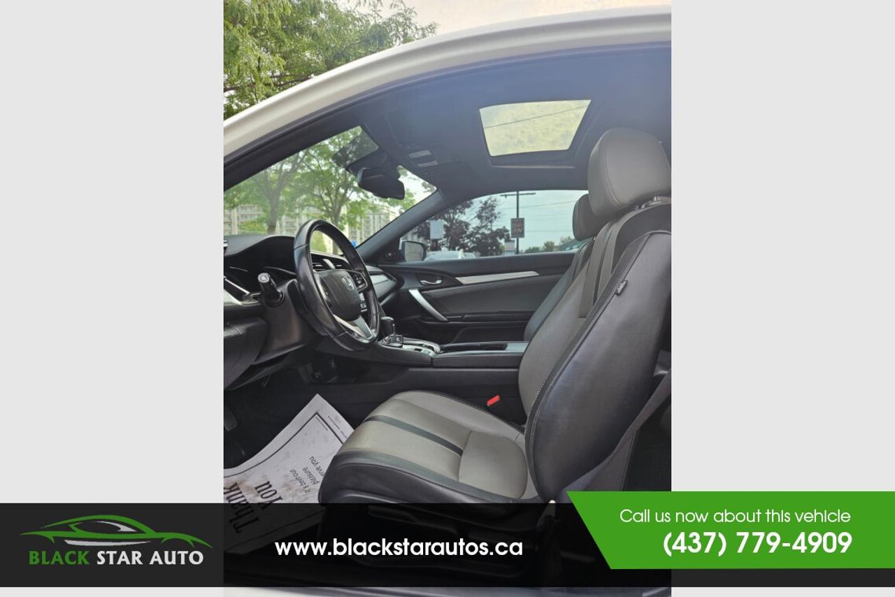 2017 Honda Civic Touring Photo