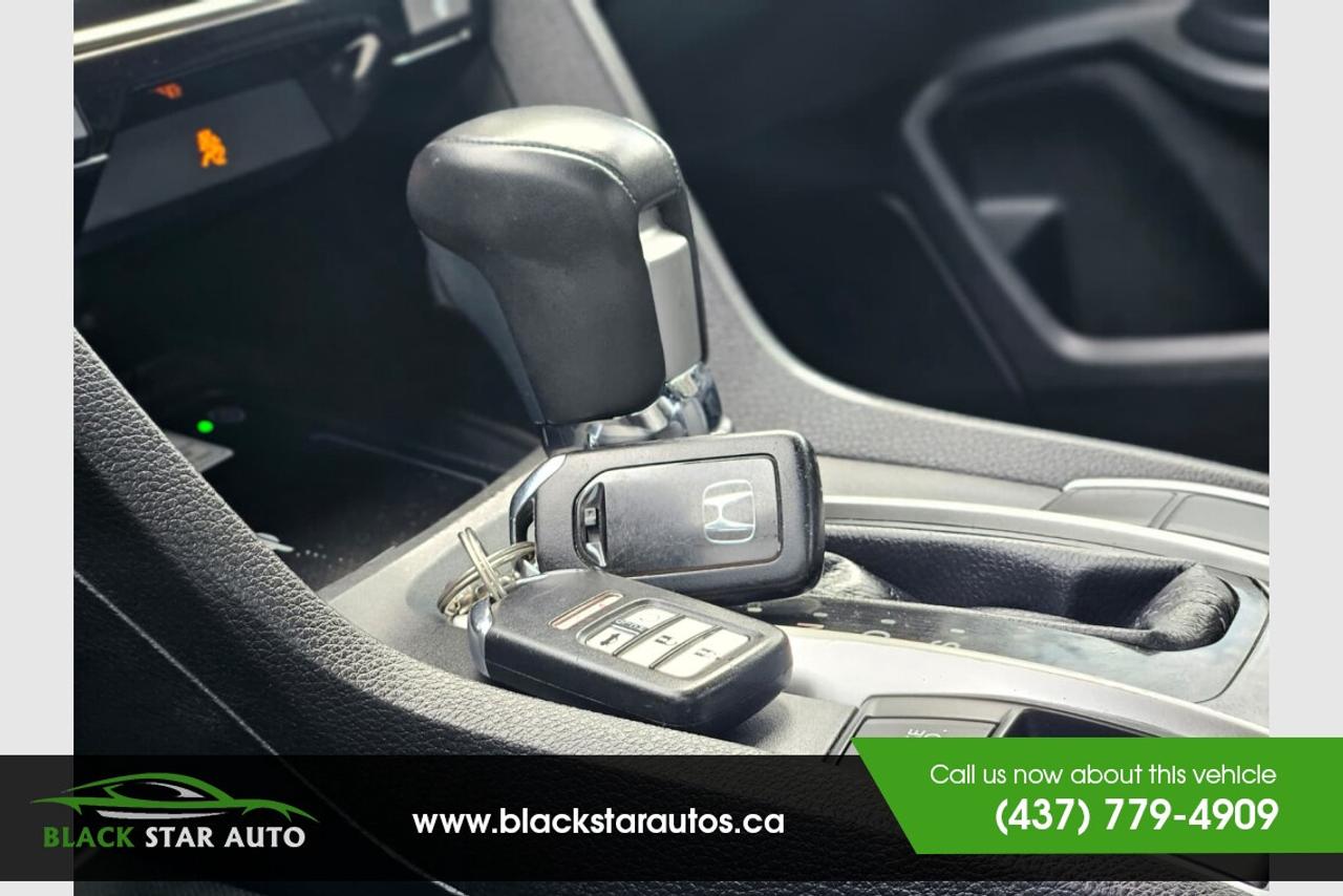 2017 Honda Civic Touring Photo