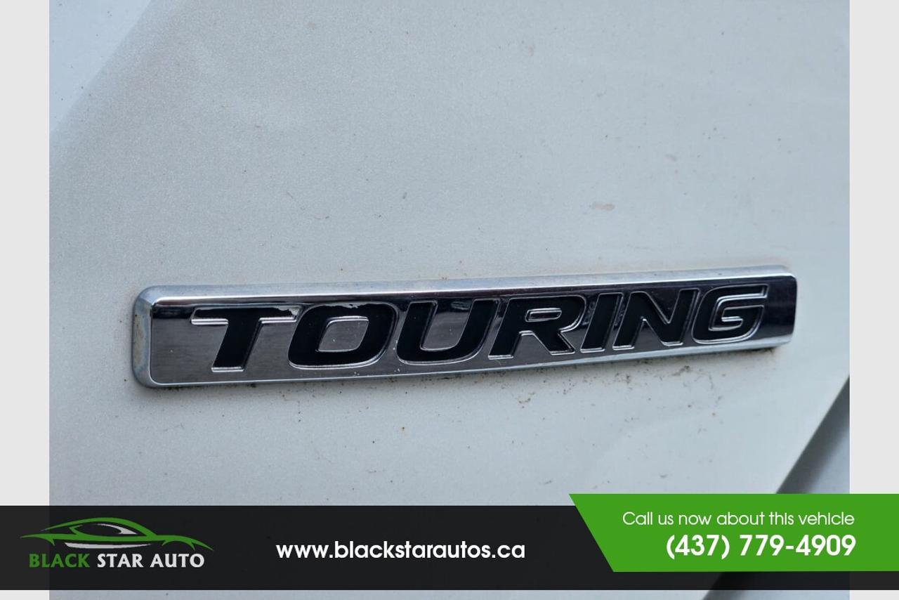 2017 Honda Civic Touring Photo