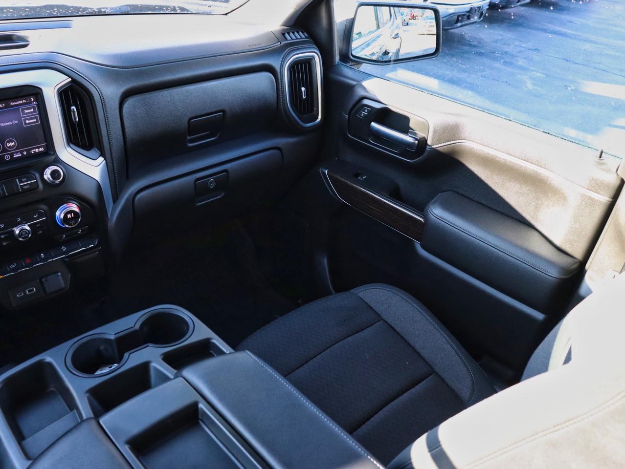 2021 GMC Sierra 1500 SLE Crew Cab Short Box 4WD Photo