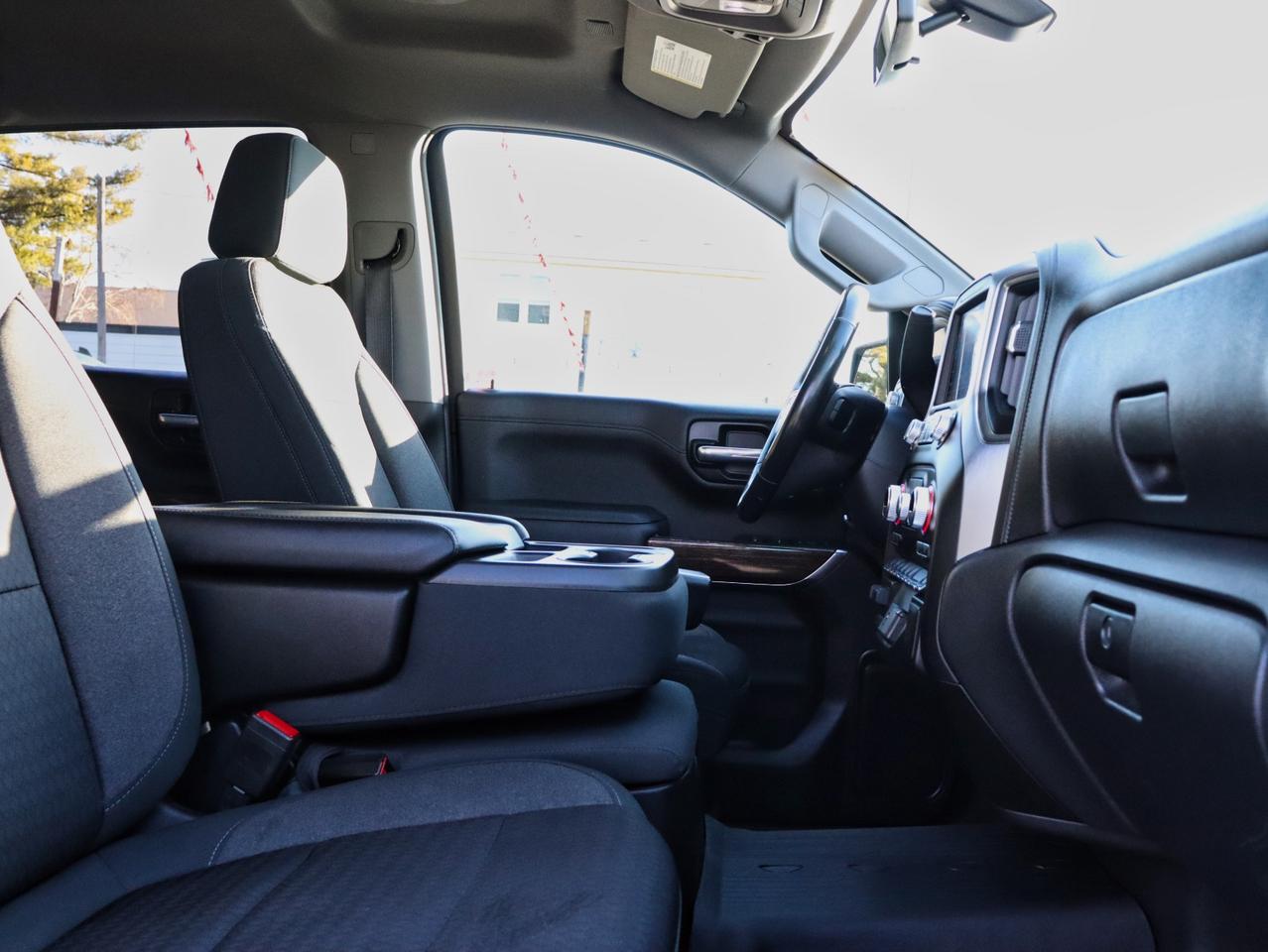 2021 GMC Sierra 1500 SLE Crew Cab Short Box 4WD Photo