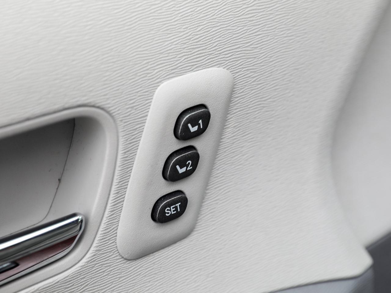 2012 Toyota Sienna Limited 7-Passenger Photo