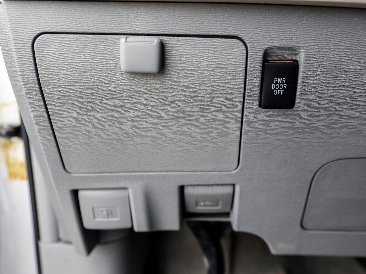 2012 Toyota Sienna Limited 7-Passenger Photo