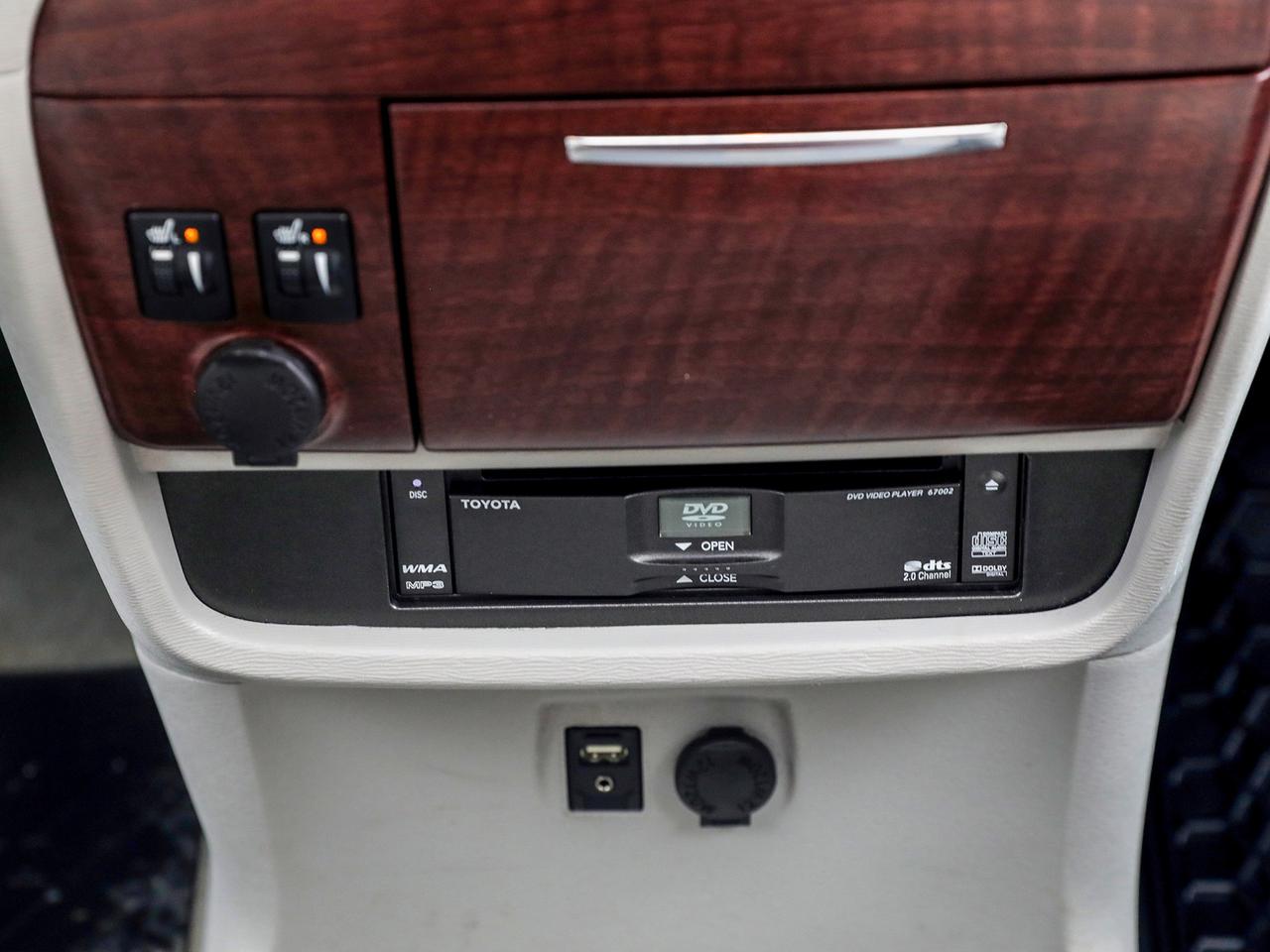 2012 Toyota Sienna Limited 7-Passenger Photo