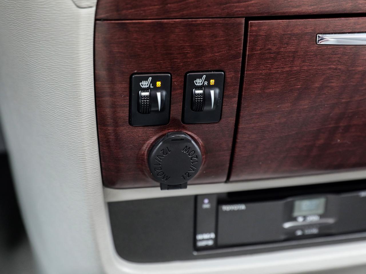 2012 Toyota Sienna Limited 7-Passenger Photo