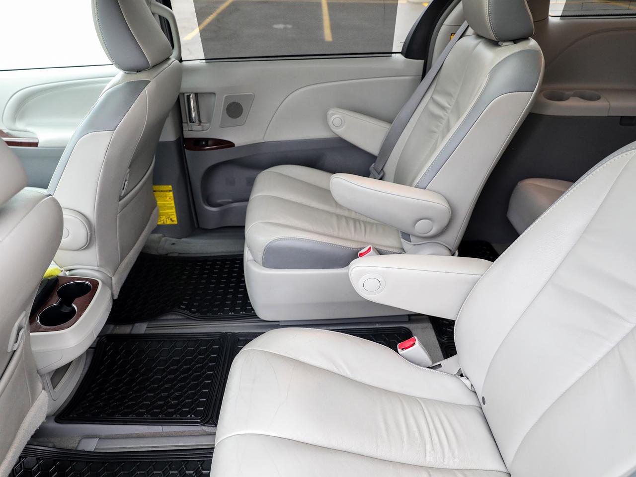 2012 Toyota Sienna Limited 7-Passenger Photo