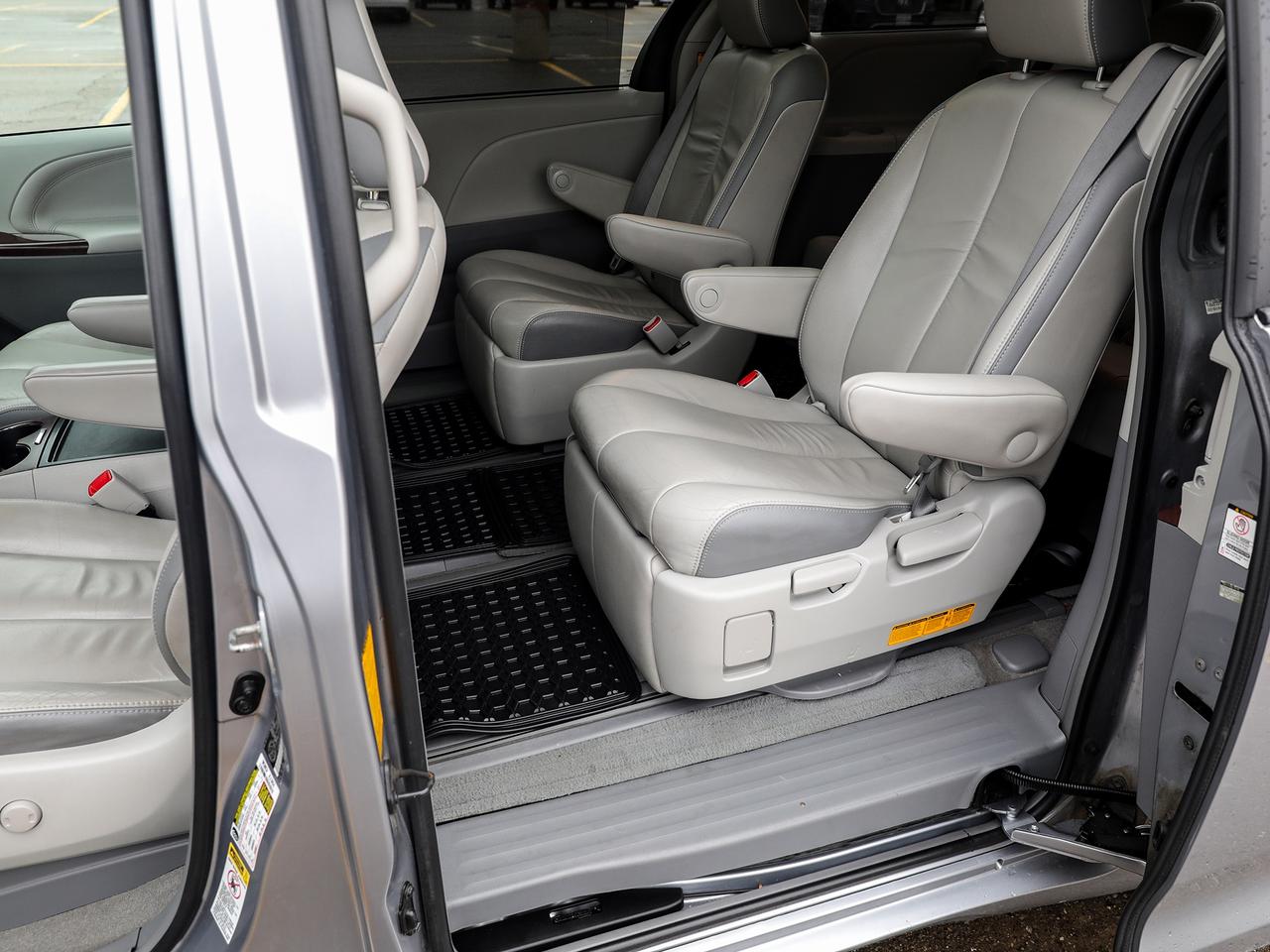 2012 Toyota Sienna Limited 7-Passenger Photo