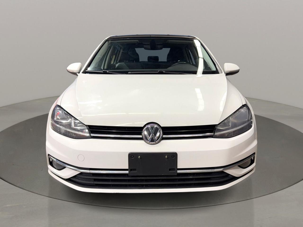 2018 Volkswagen Golf TSI Photo