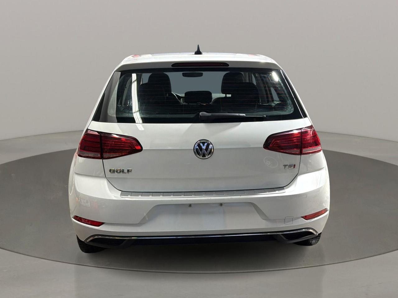 2018 Volkswagen Golf TSI Photo