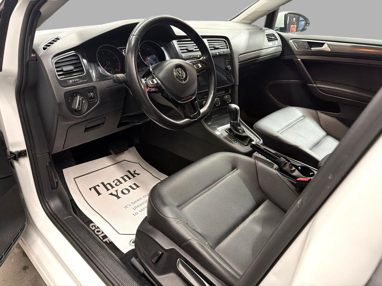 2018 Volkswagen Golf TSI Photo