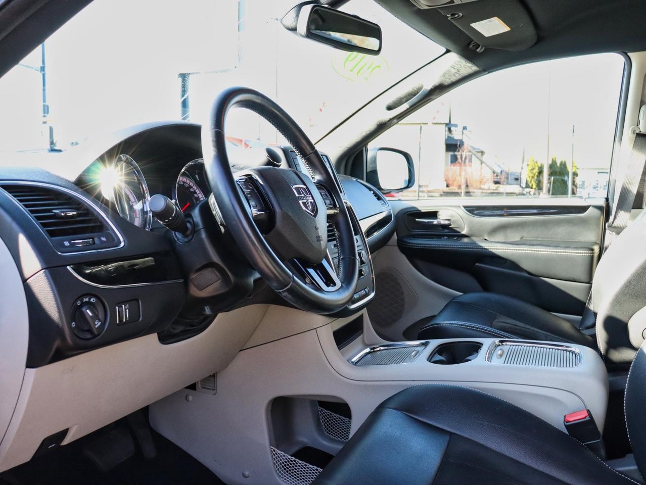 2019 Dodge Grand Caravan SE Photo