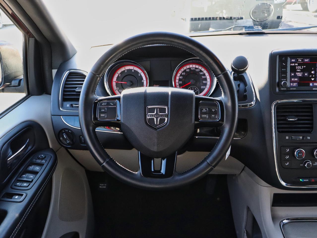 2019 Dodge Grand Caravan SE Photo