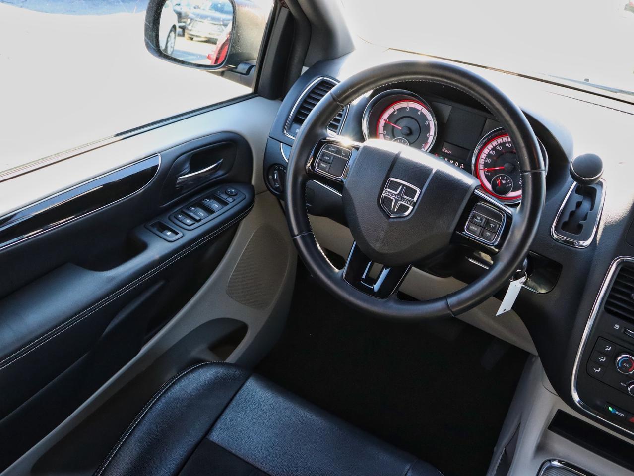 2019 Dodge Grand Caravan SE Photo