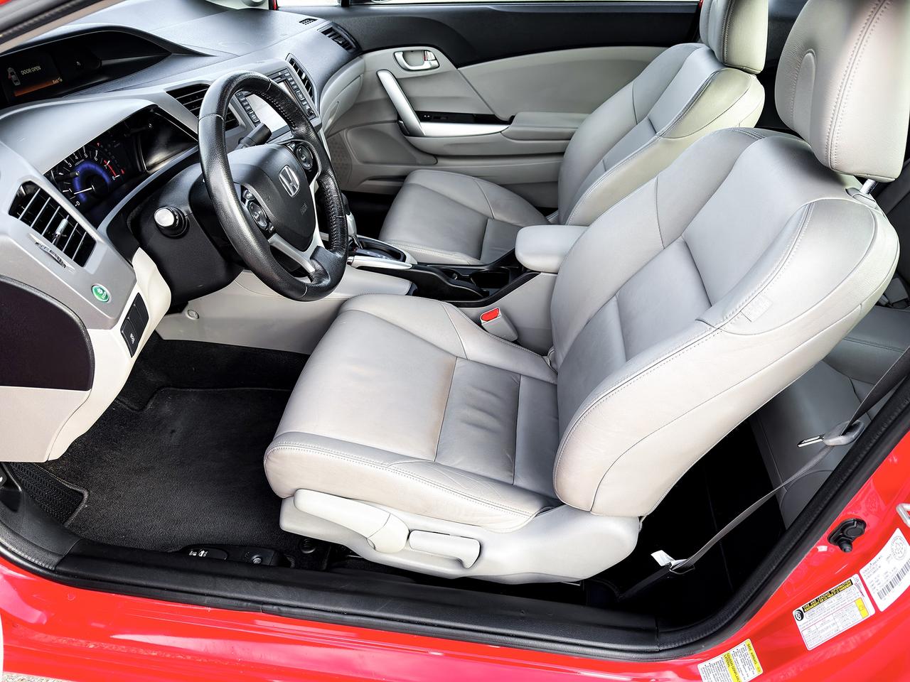 2012 Honda Civic EX-L w/Tech Pkg. Photo