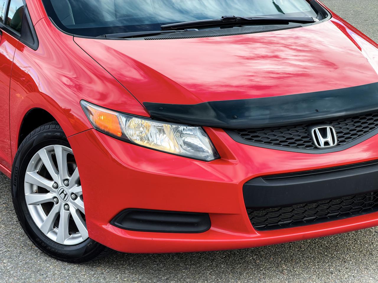 2012 Honda Civic EX-L w/Tech Pkg. Photo