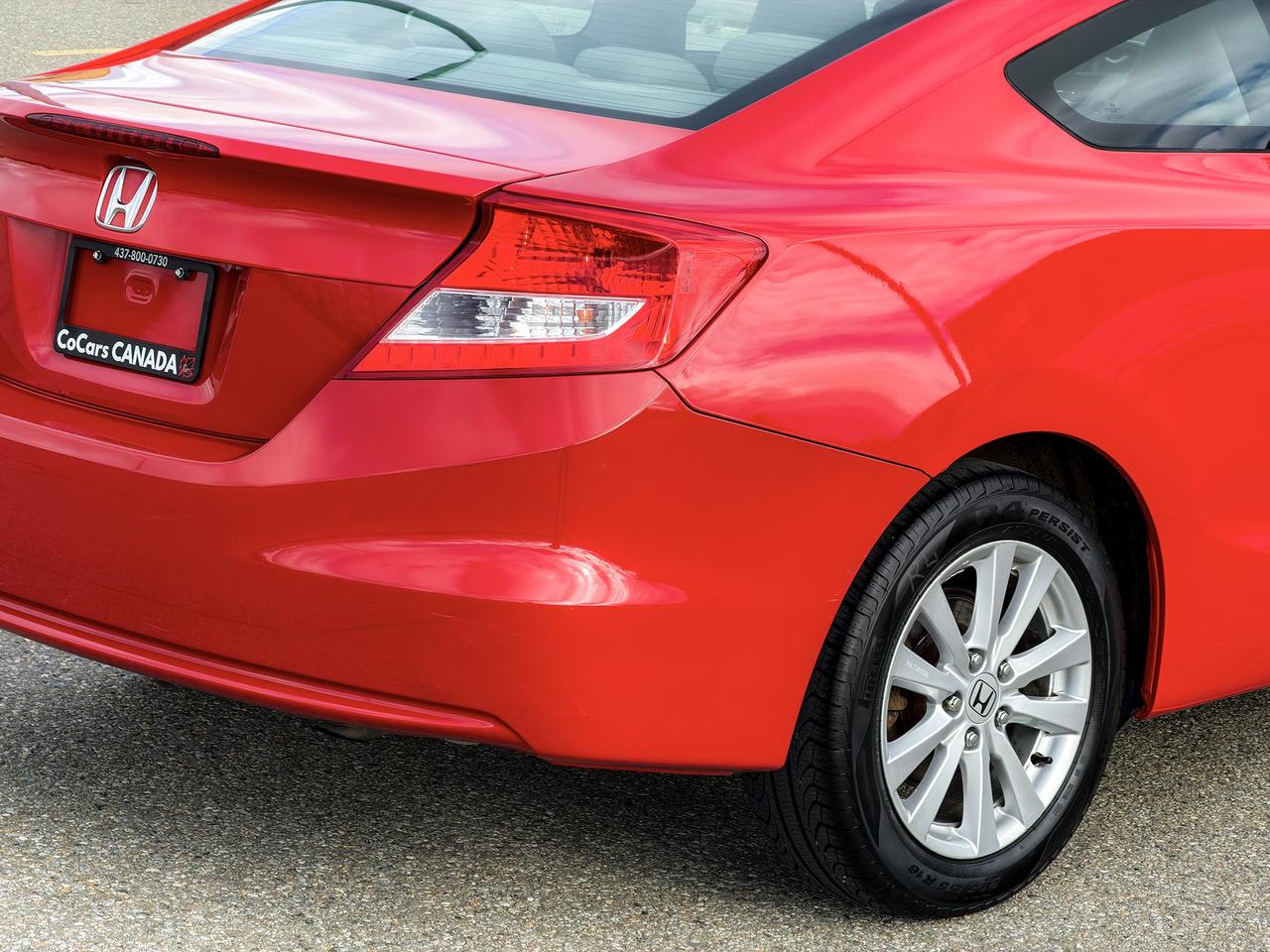 2012 Honda Civic EX-L w/Tech Pkg. Photo