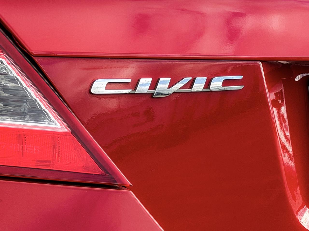 2012 Honda Civic EX-L w/Tech Pkg. Photo