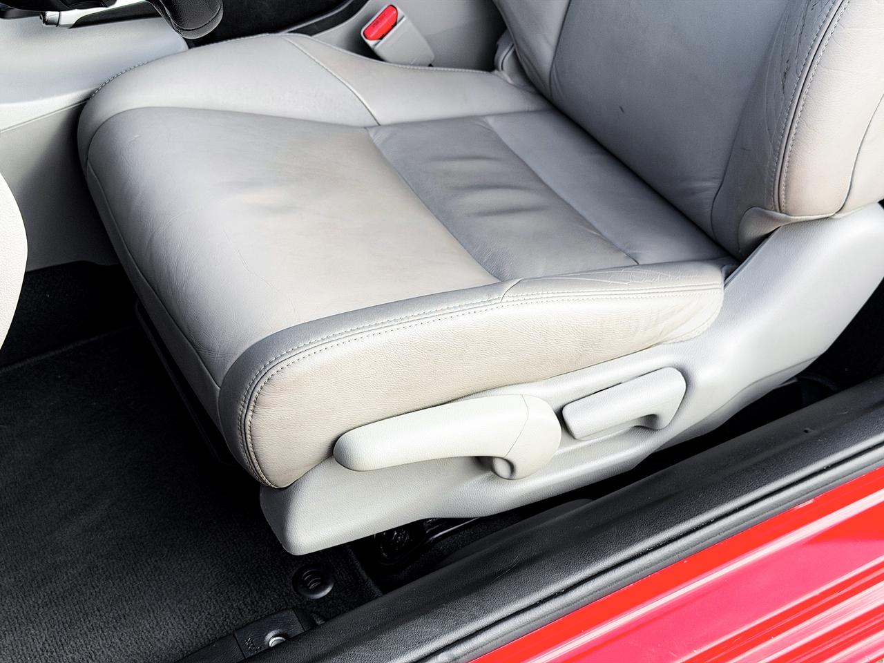 2012 Honda Civic EX-L w/Tech Pkg. Photo