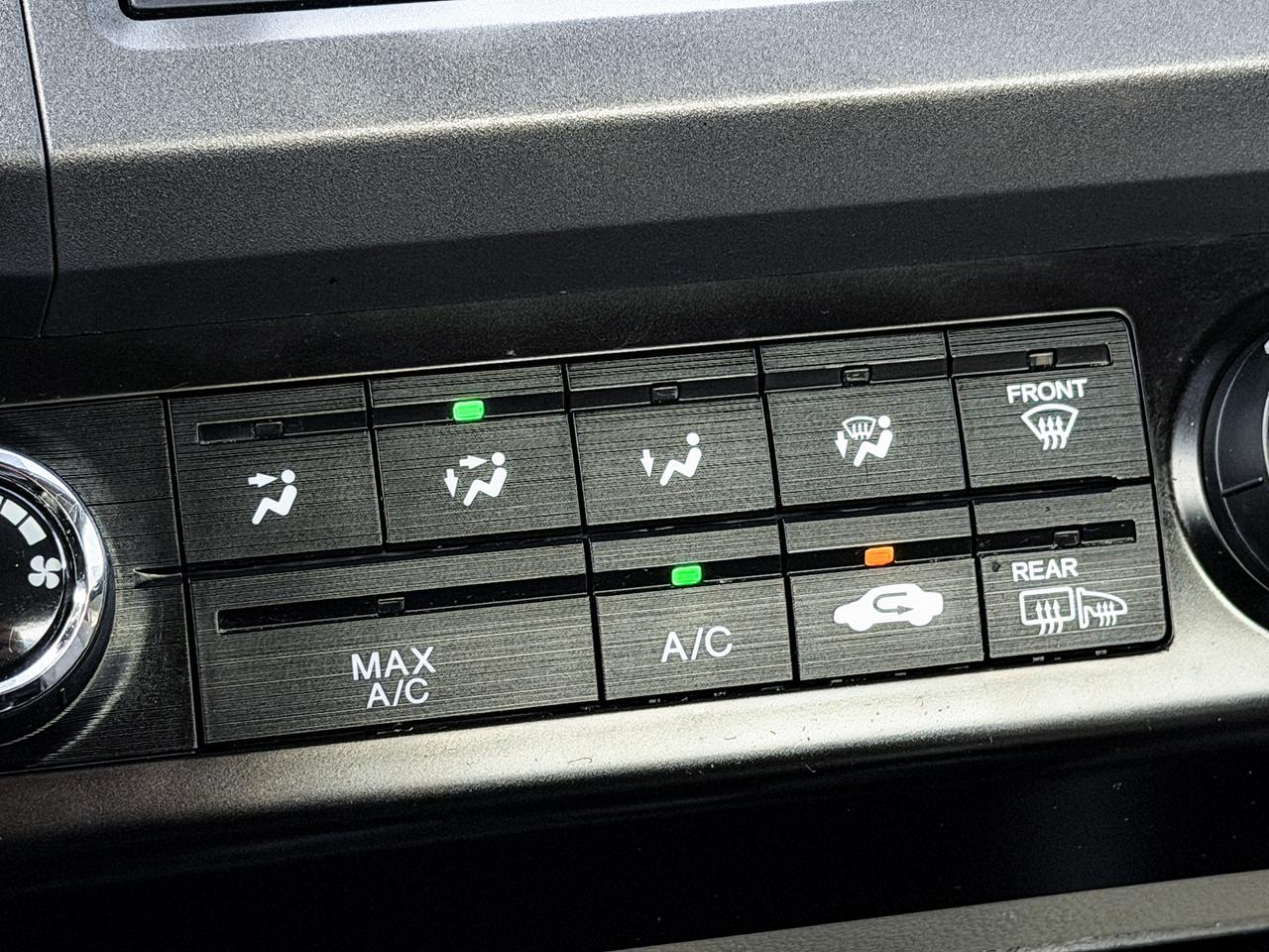 2012 Honda Civic EX-L w/Tech Pkg. Photo