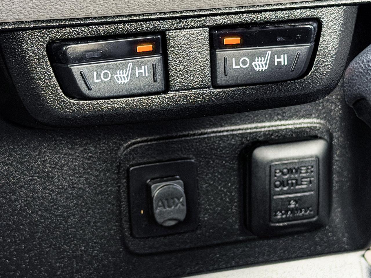 2012 Honda Civic EX-L w/Tech Pkg. Photo