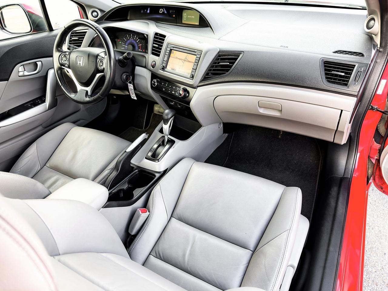 2012 Honda Civic EX-L w/Tech Pkg. Photo