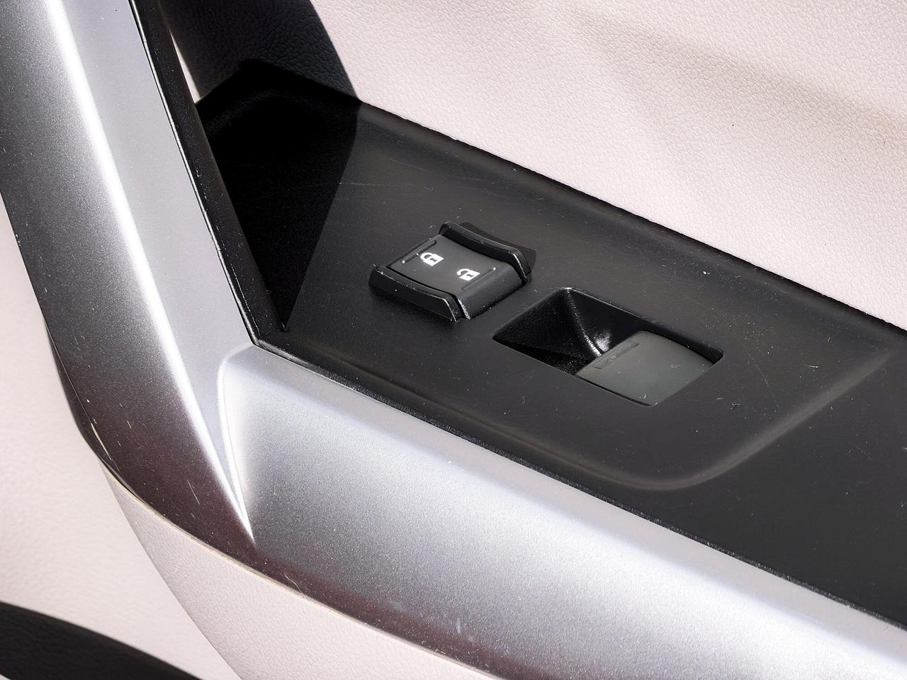 2012 Honda Civic EX-L w/Tech Pkg. Photo