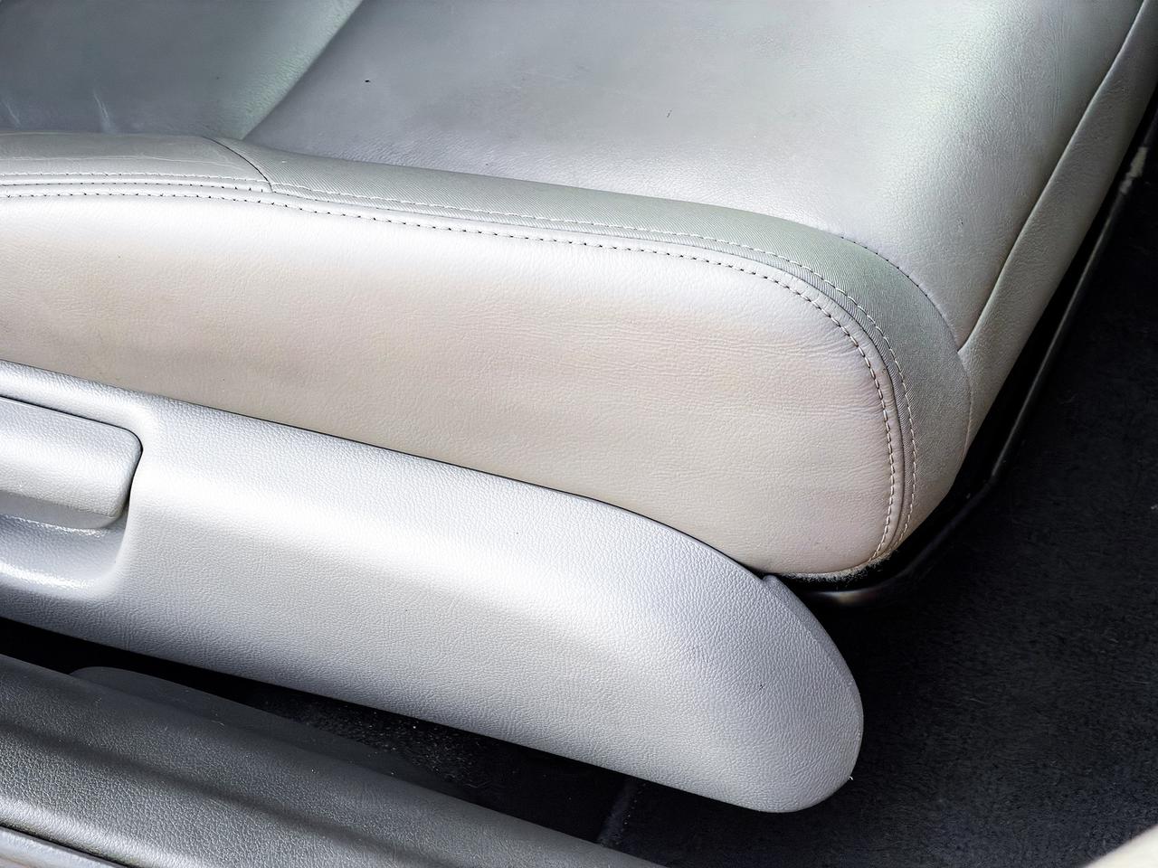 2012 Honda Civic EX-L w/Tech Pkg. Photo