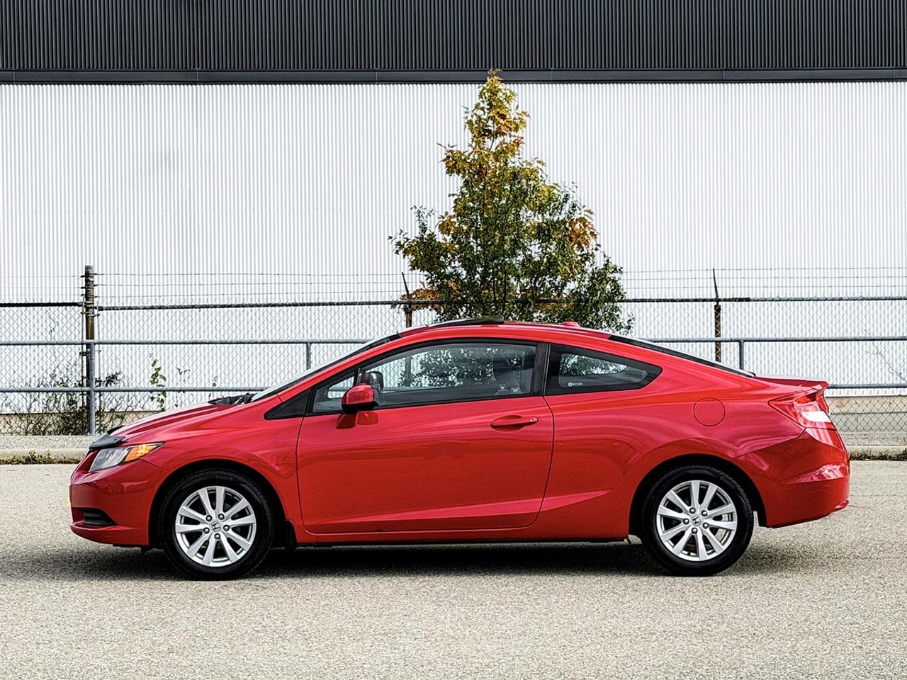 2012 Honda Civic EX-L w/Tech Pkg. Photo