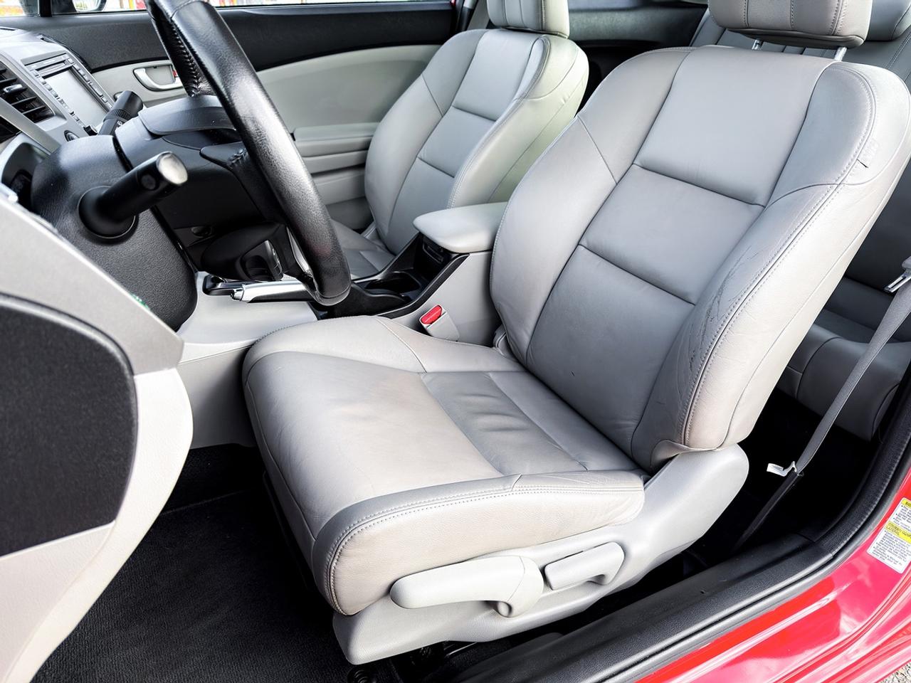 2012 Honda Civic EX-L w/Tech Pkg. Photo