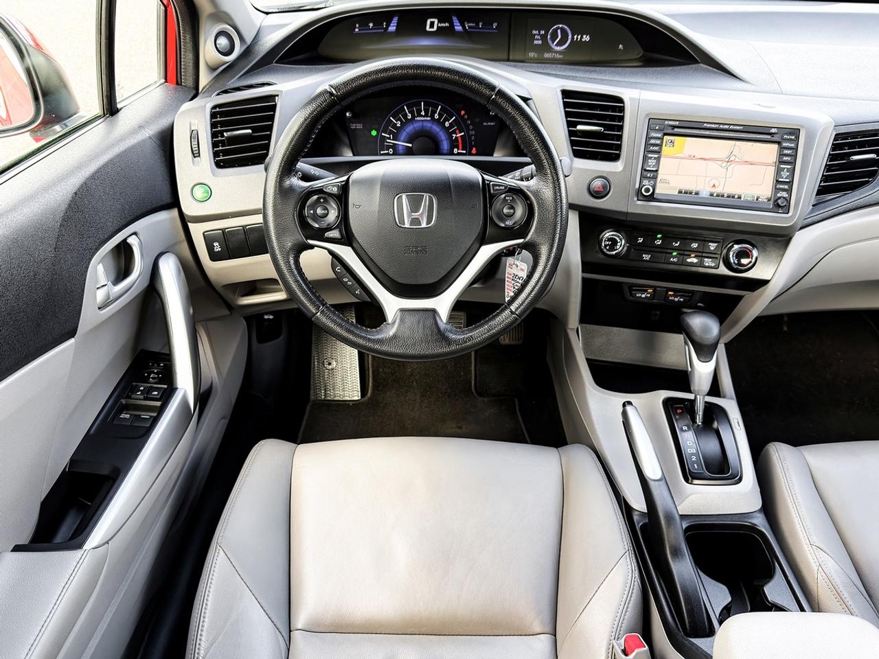 2012 Honda Civic EX-L w/Tech Pkg. Photo