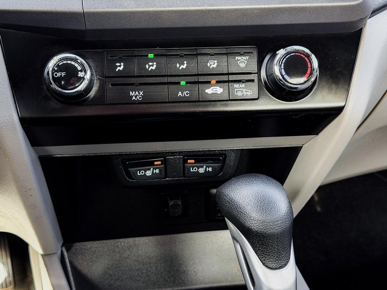 2012 Honda Civic EX-L w/Tech Pkg. Photo