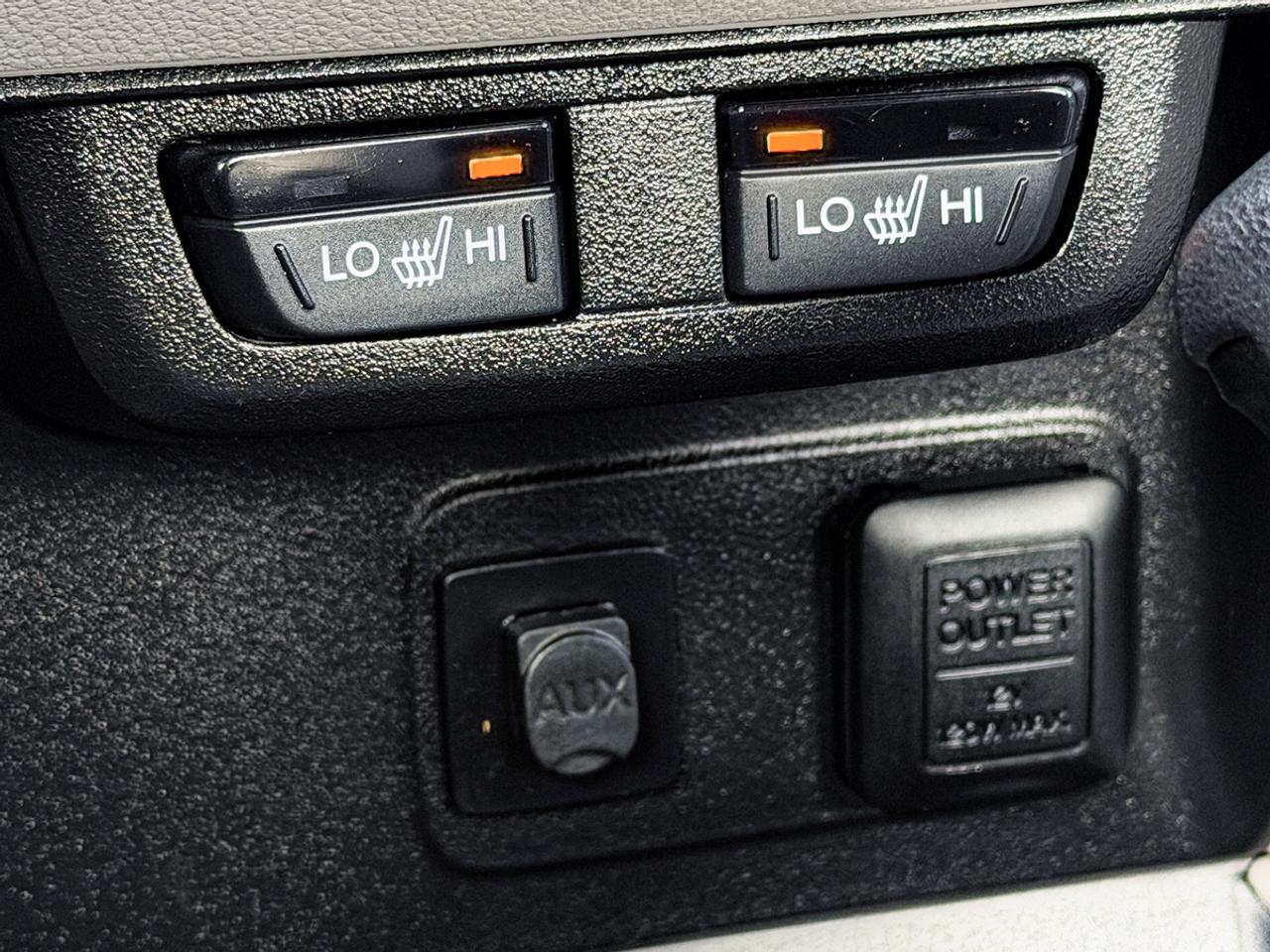 2012 Honda Civic EX-L w/Tech Pkg. Photo