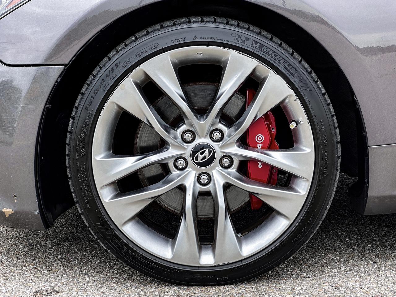 2013 Hyundai Genesis 3.8 GT Track Pkg Photo