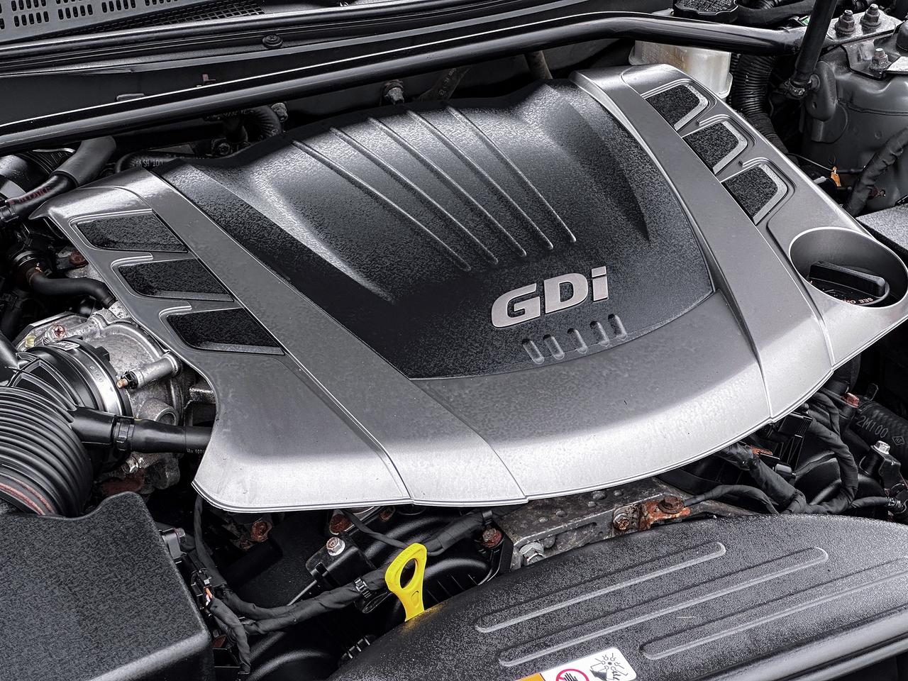 2013 Hyundai Genesis 3.8 GT Track Pkg Photo