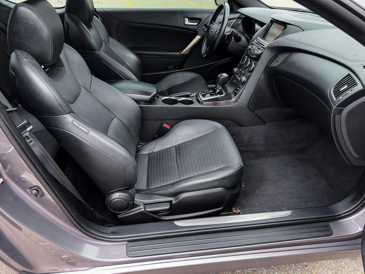 2013 Hyundai Genesis 3.8 GT Track Pkg Photo