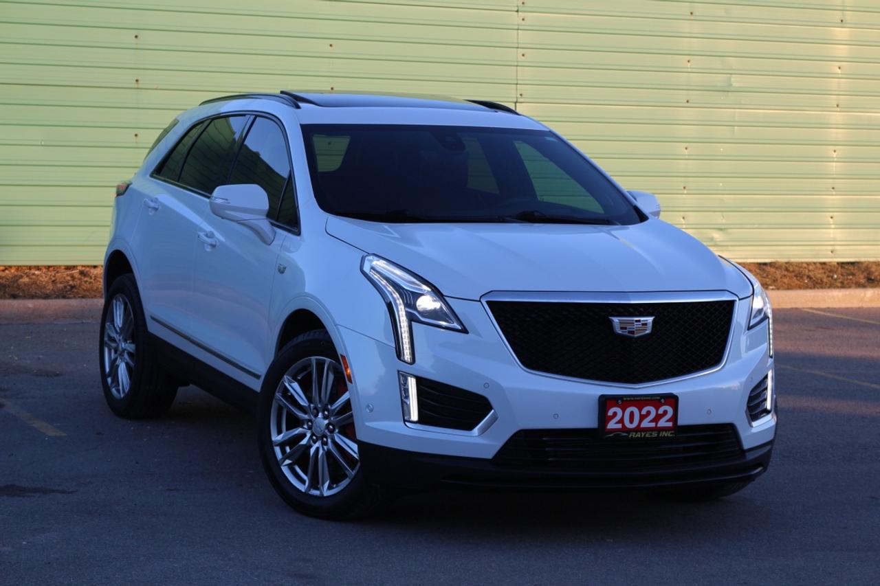 2022 Cadillac XT5 Sport Photo0