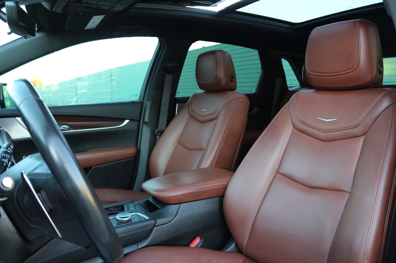 2022 Cadillac XT5 Sport Photo