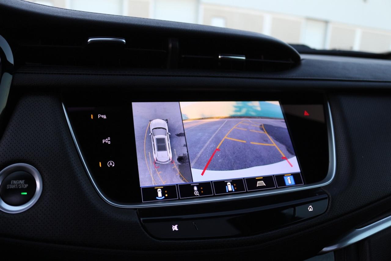 2022 Cadillac XT5 Sport Photo