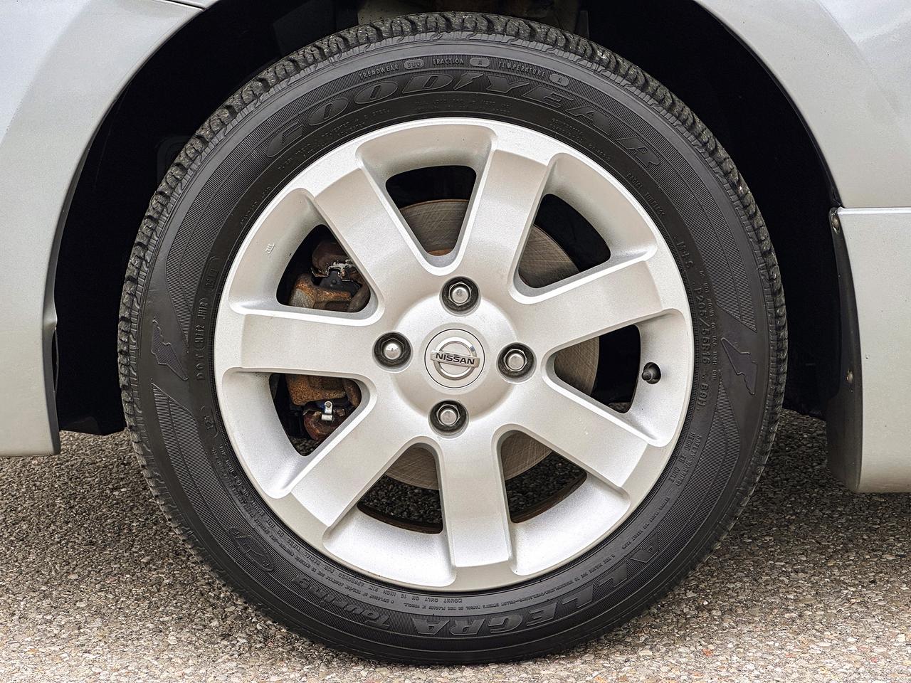 2009 Nissan Sentra S FE+ Photo