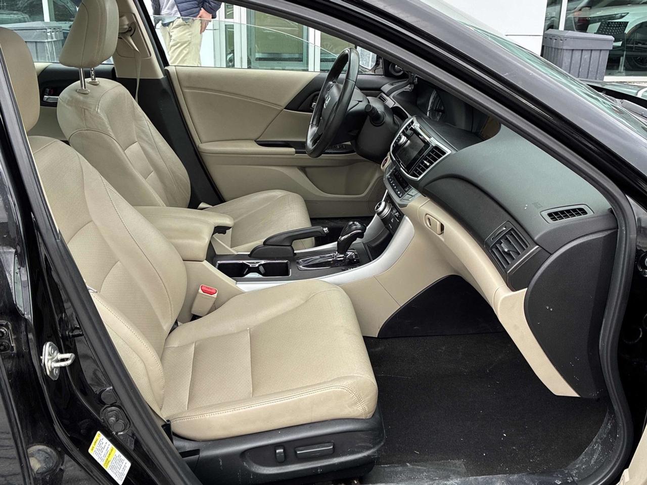 2014 Honda Accord Touring Photo