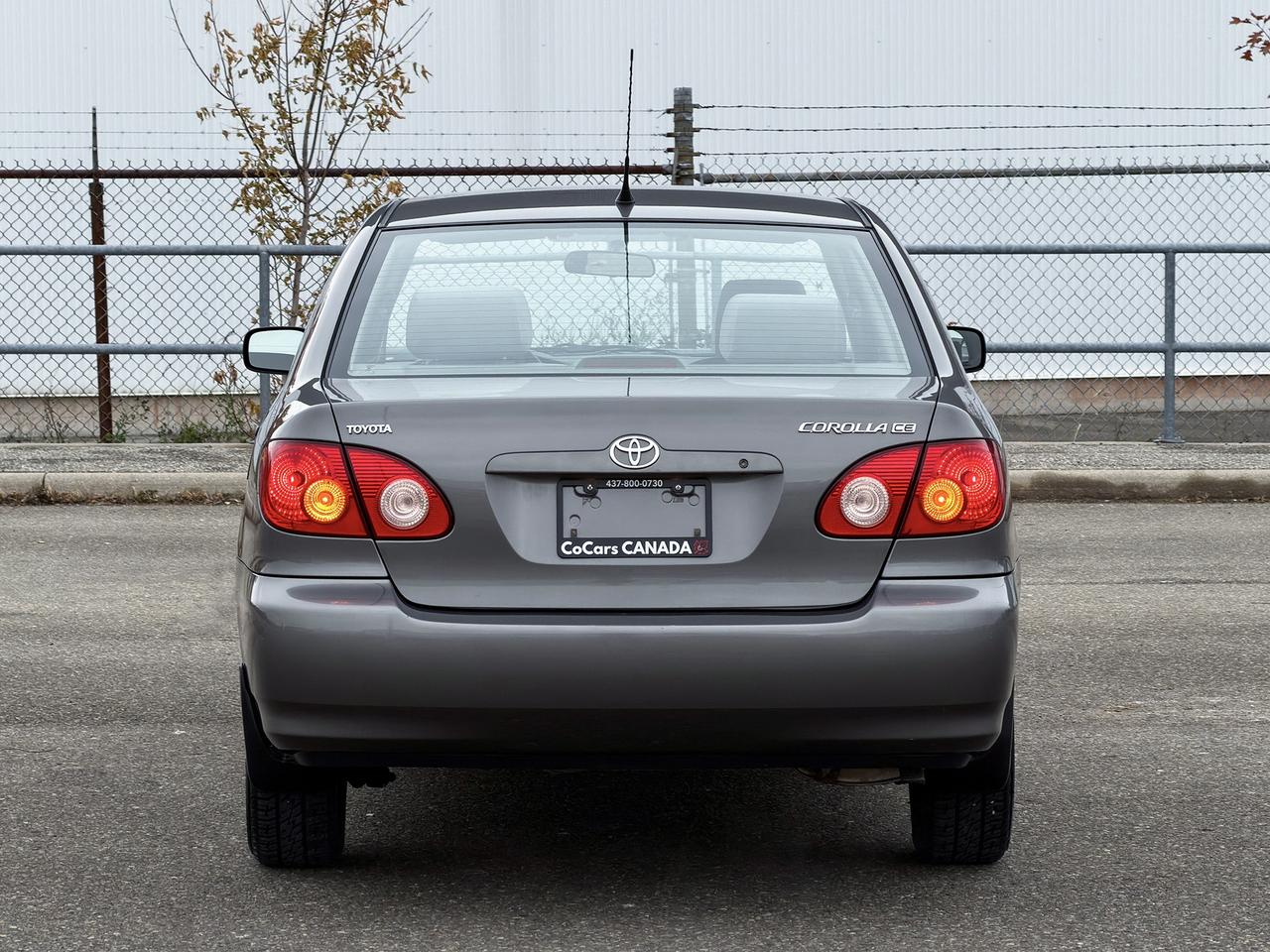 2004 Toyota Corolla CE Photo3