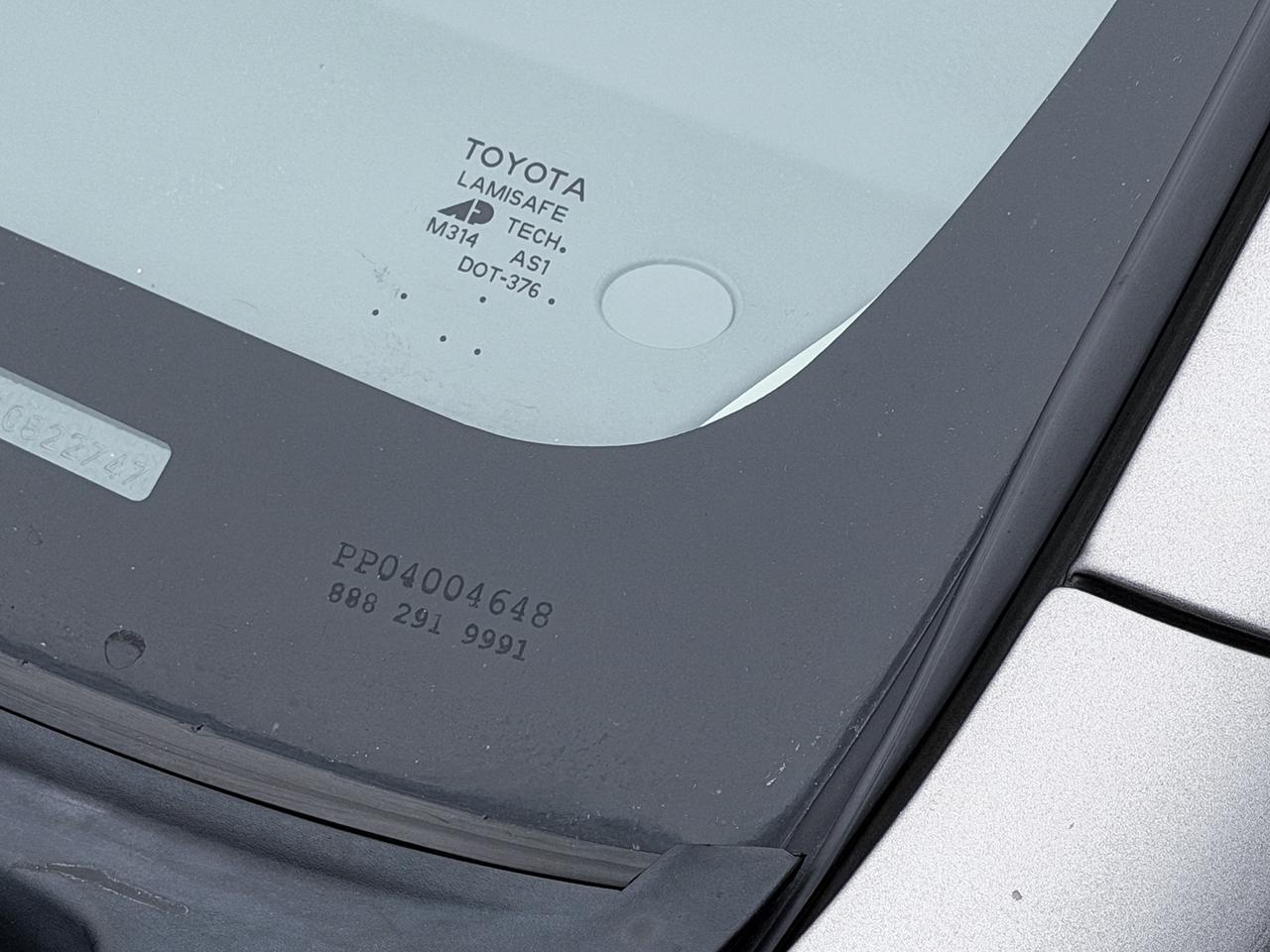 2004 Toyota Corolla CE Photo