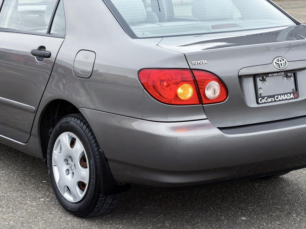 2004 Toyota Corolla CE Photo