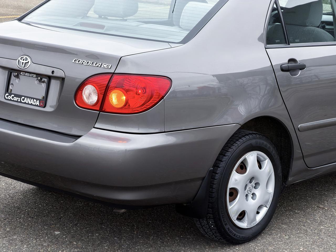2004 Toyota Corolla CE Photo