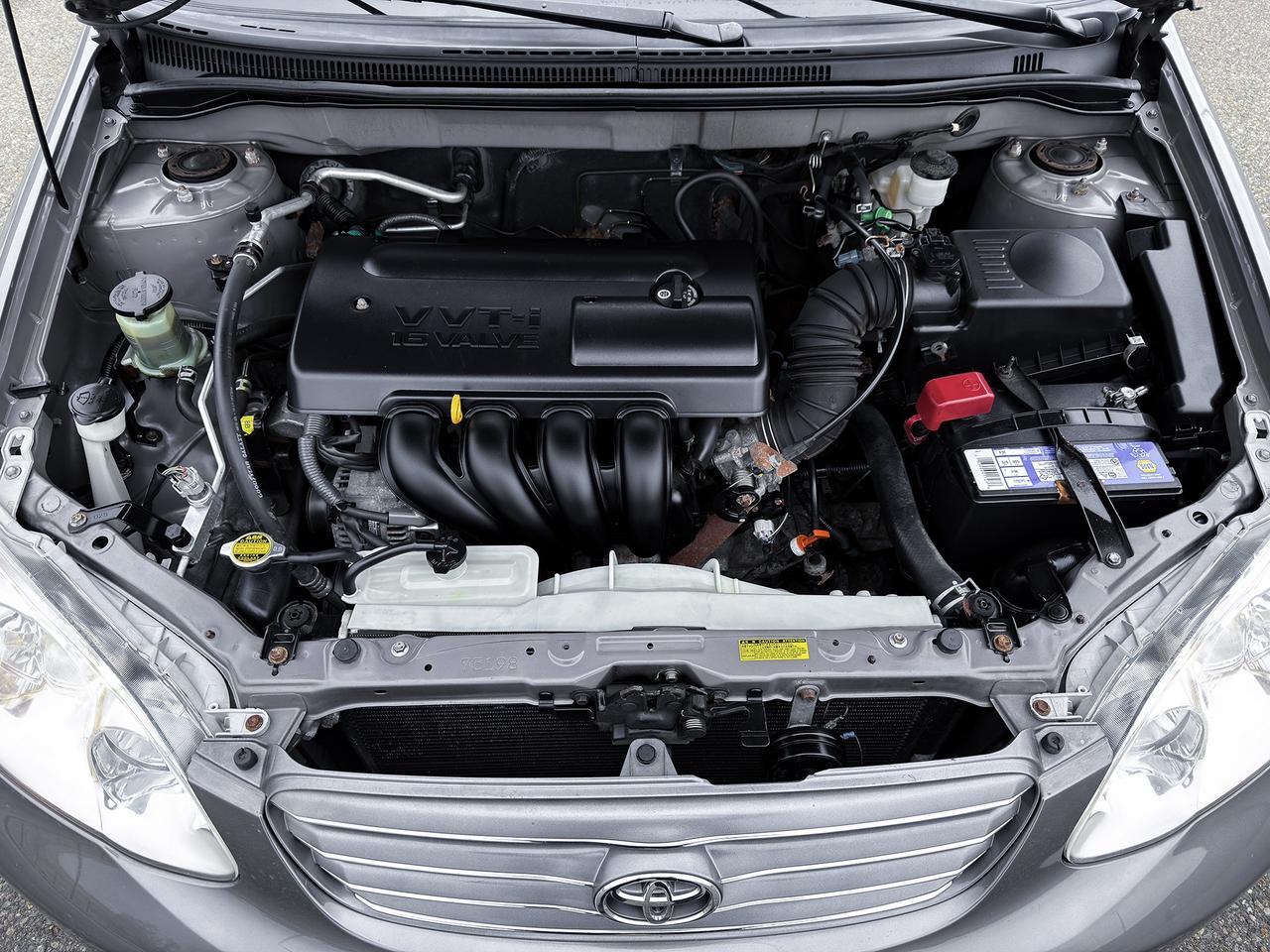 2004 Toyota Corolla CE Photo