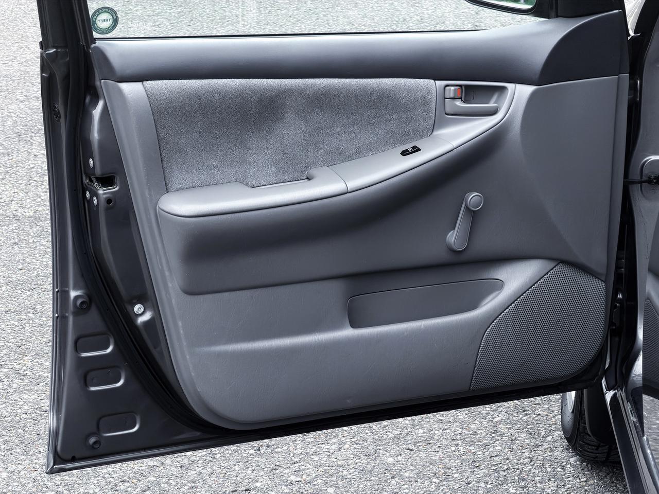 2004 Toyota Corolla CE Photo