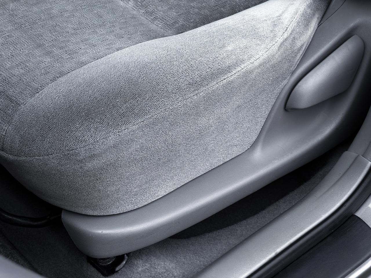 2004 Toyota Corolla CE Photo