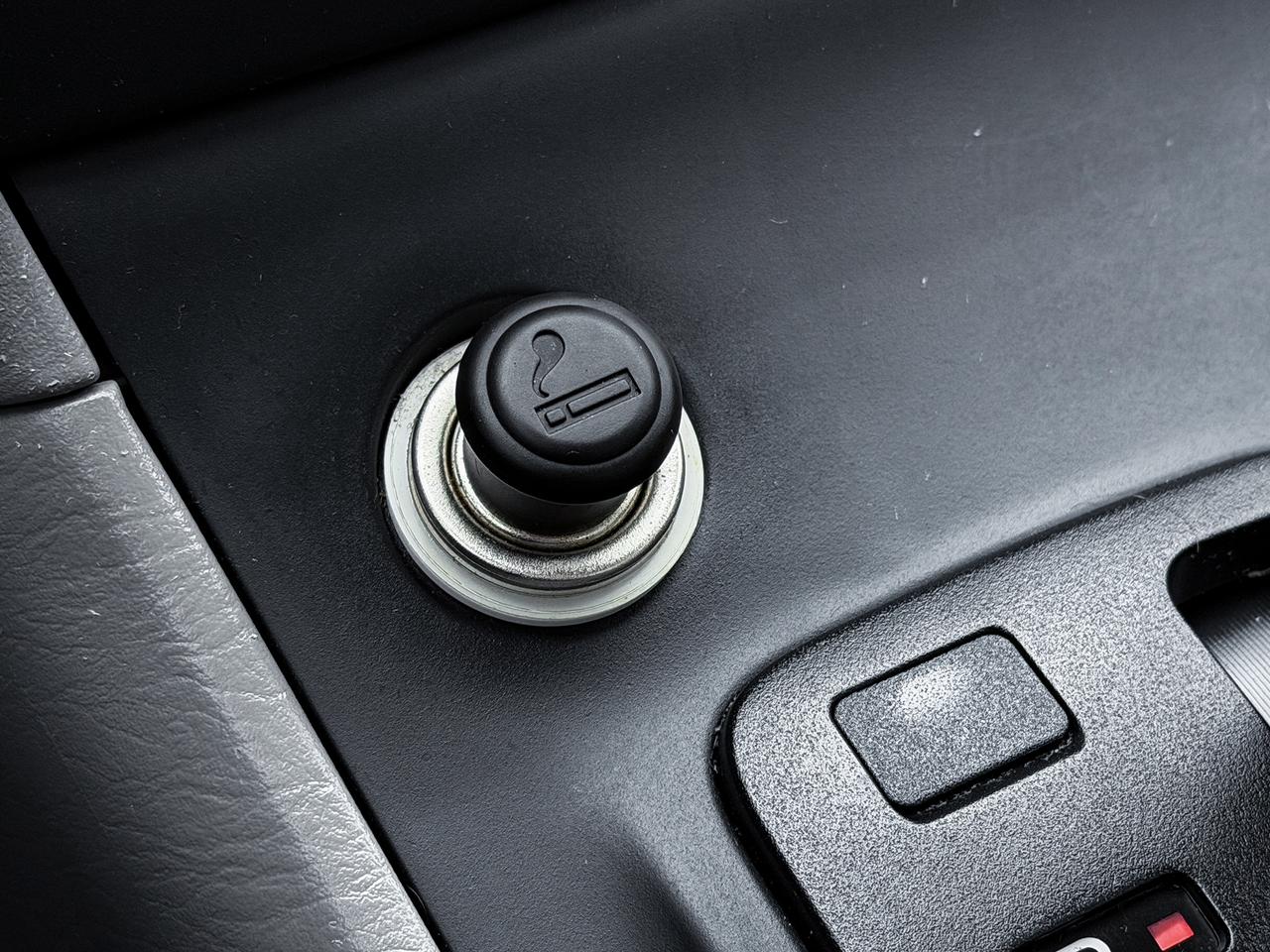 2004 Toyota Corolla CE Photo