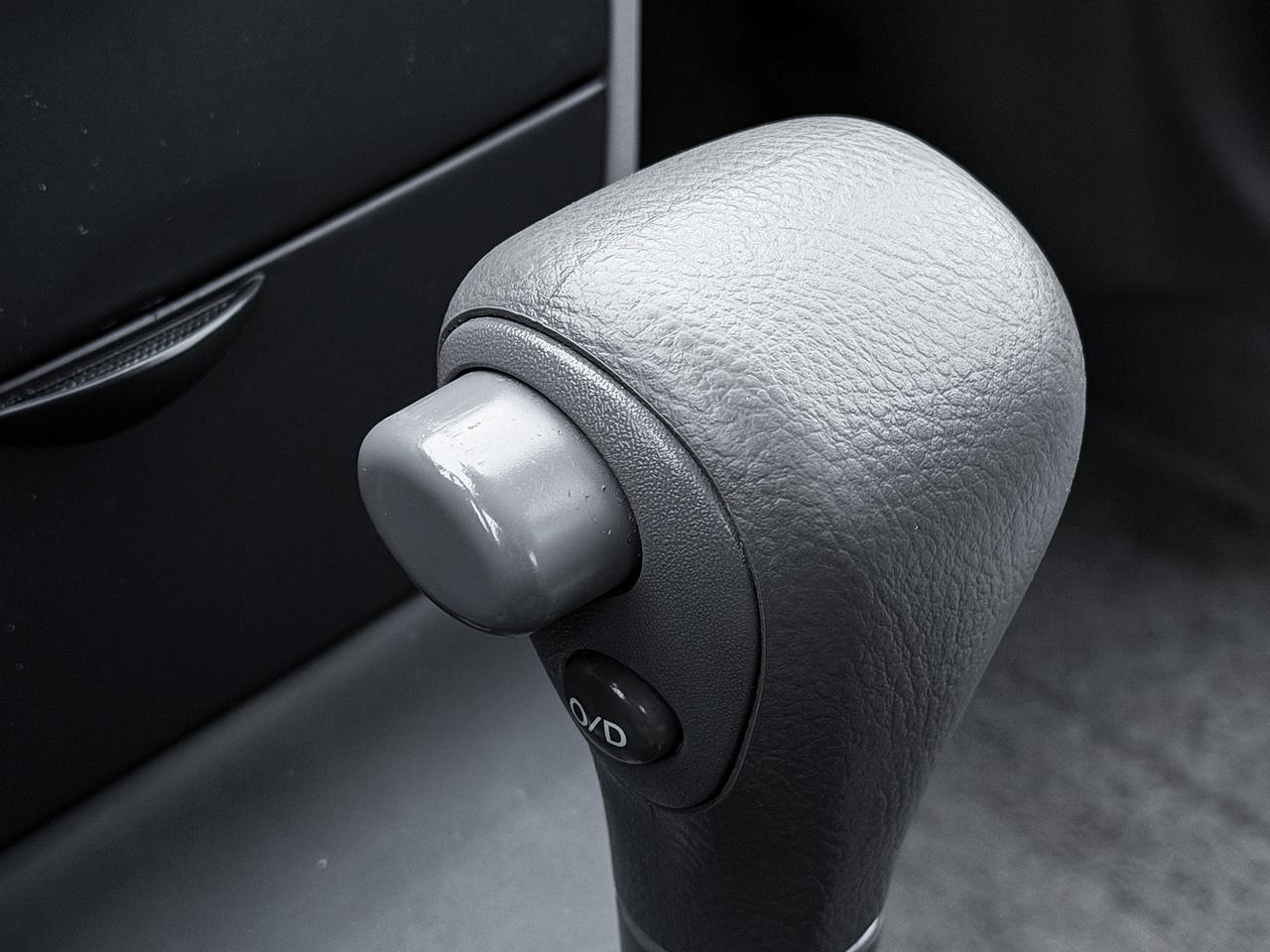 2004 Toyota Corolla CE Photo