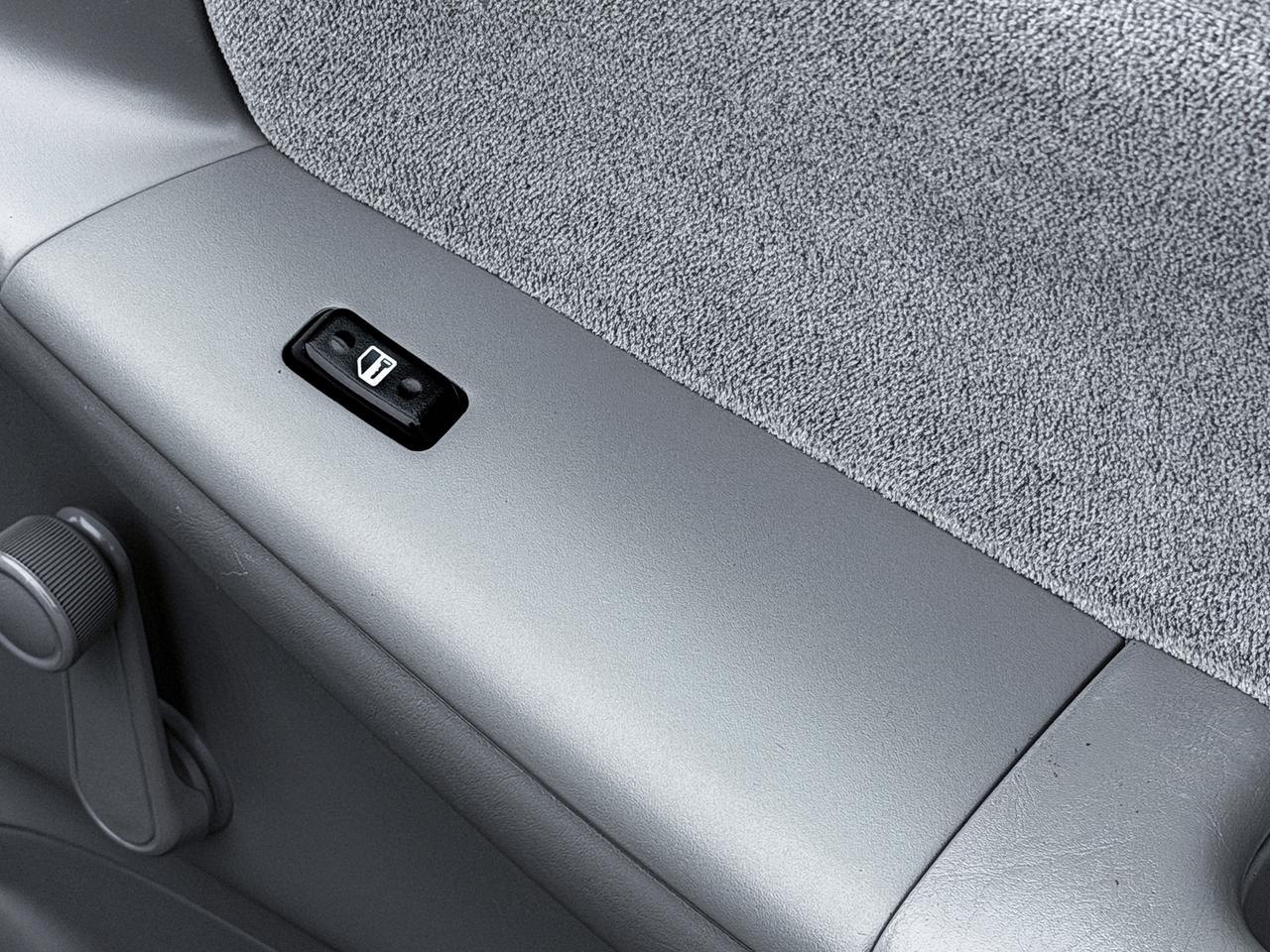 2004 Toyota Corolla CE Photo